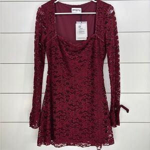 Princess Polly - Lace Dress